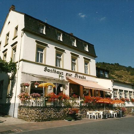 Gasthaus Zur Traube Hatzenport Exterior foto