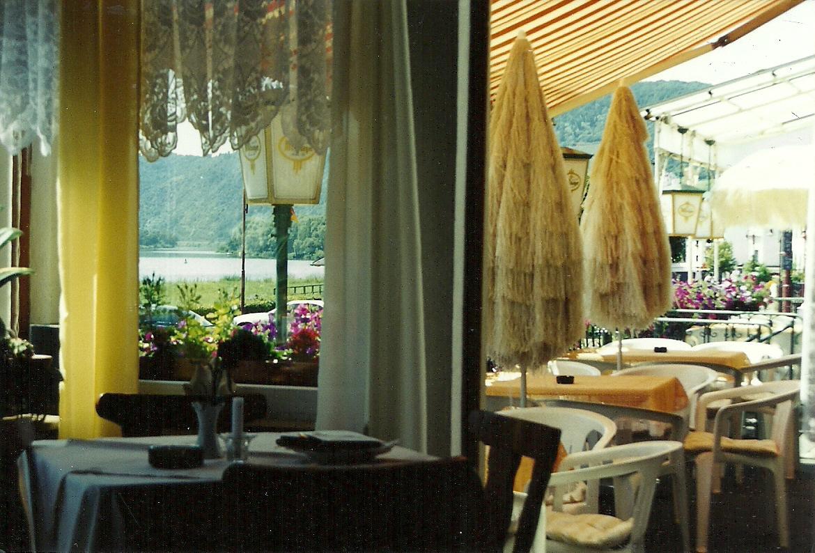 Gasthaus Zur Traube Hatzenport Exterior foto