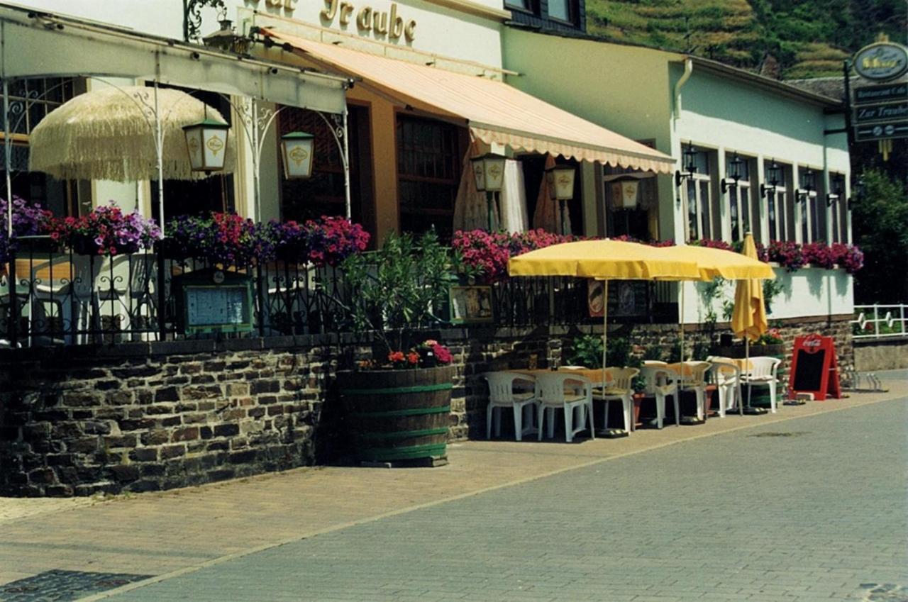 Gasthaus Zur Traube Hatzenport Exterior foto